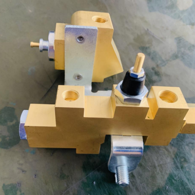 XINJIN Brake Proportioning Valve  PV6070MOP4