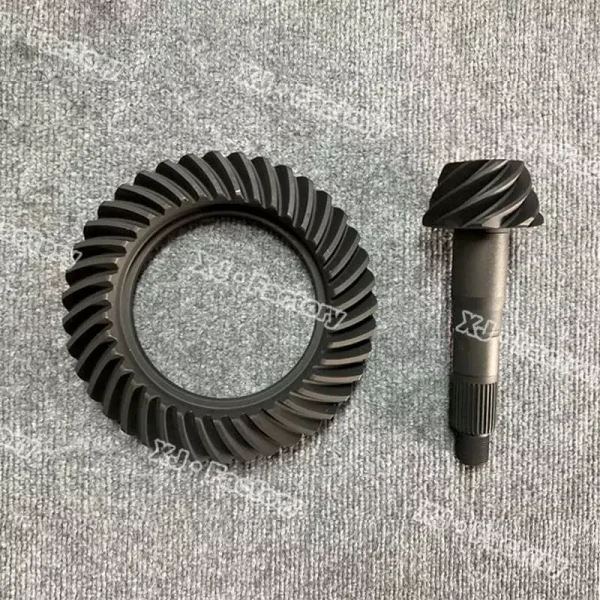 みかりん XINJIN Crown And Pinion For Mitsubishi L200 L300 Truck MB527150